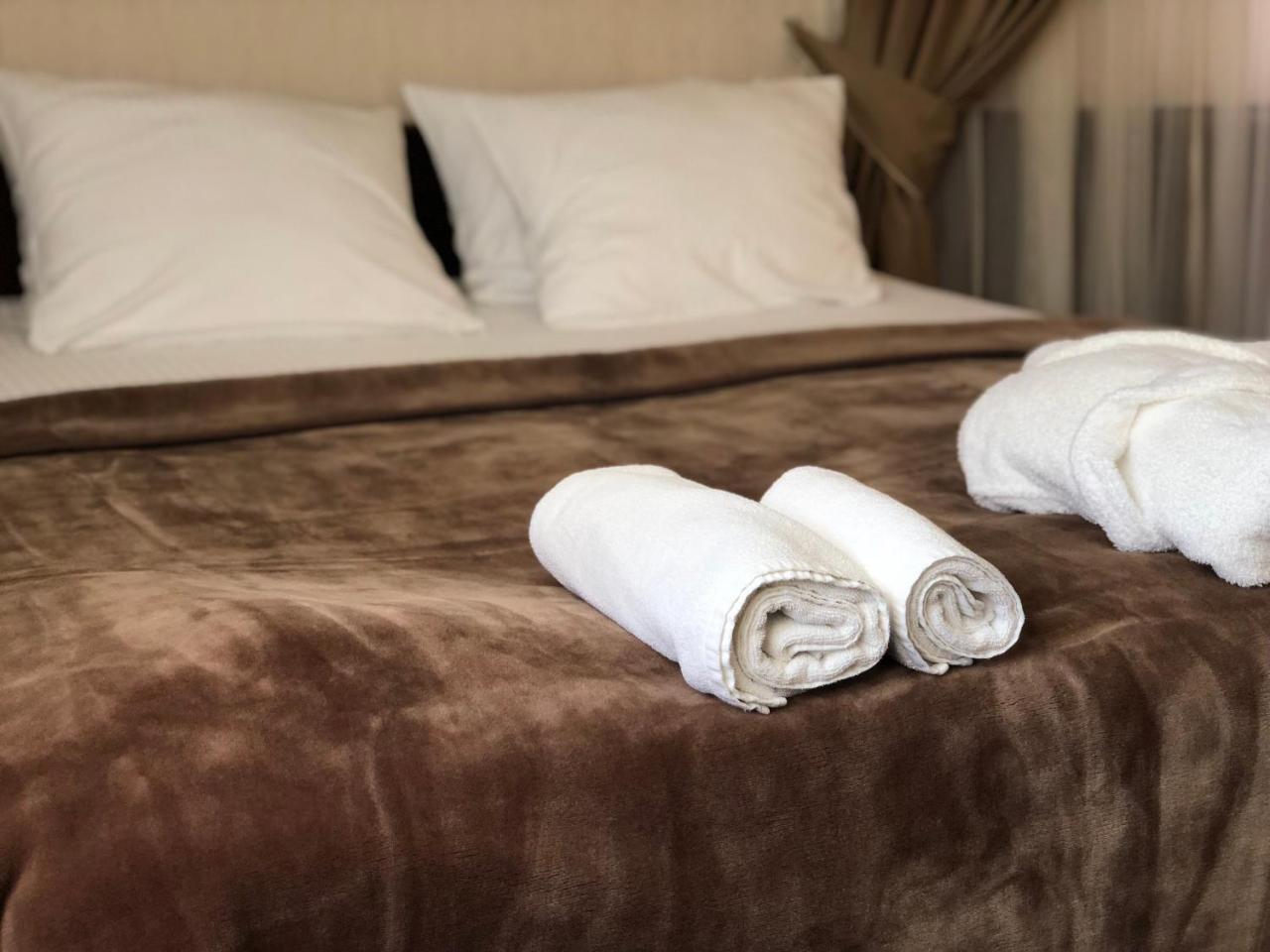 Hotel Dwor Choiny Kazimierówka Bagian luar foto